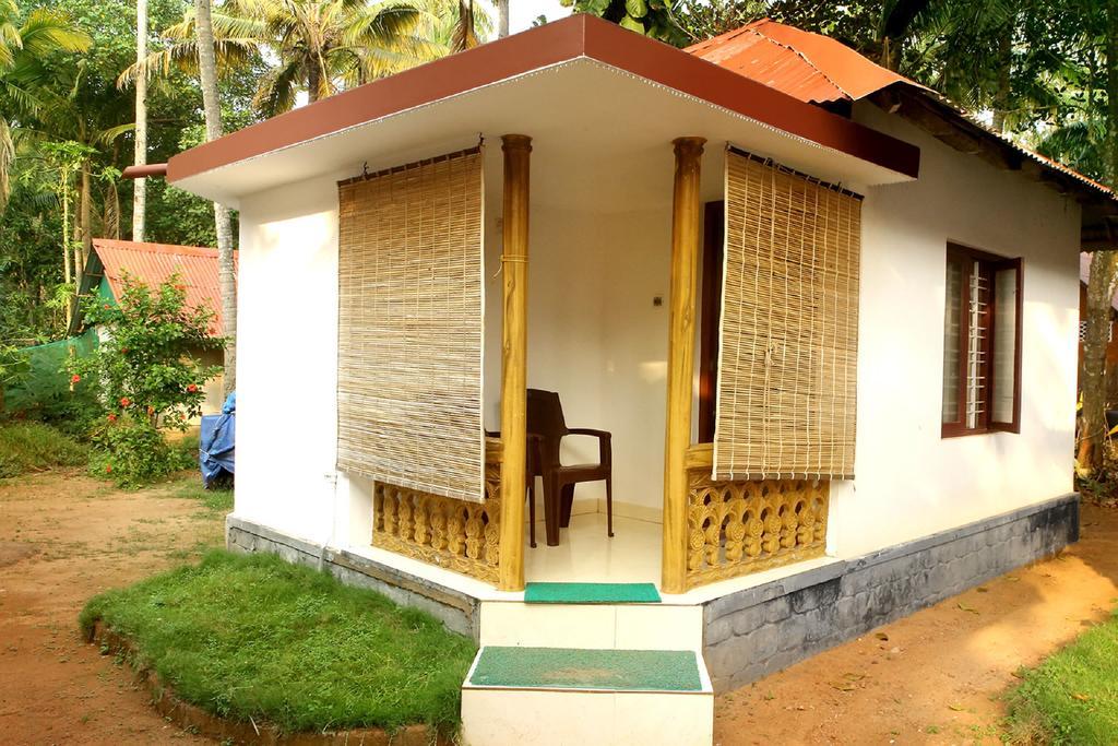 Hotel Dolphin Bay Varkala Exterior foto